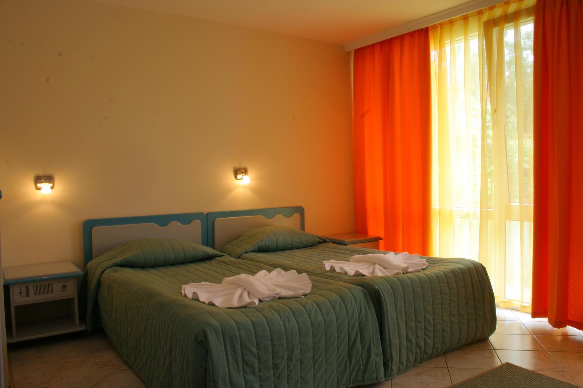 Iskar & Aquapark Hotel