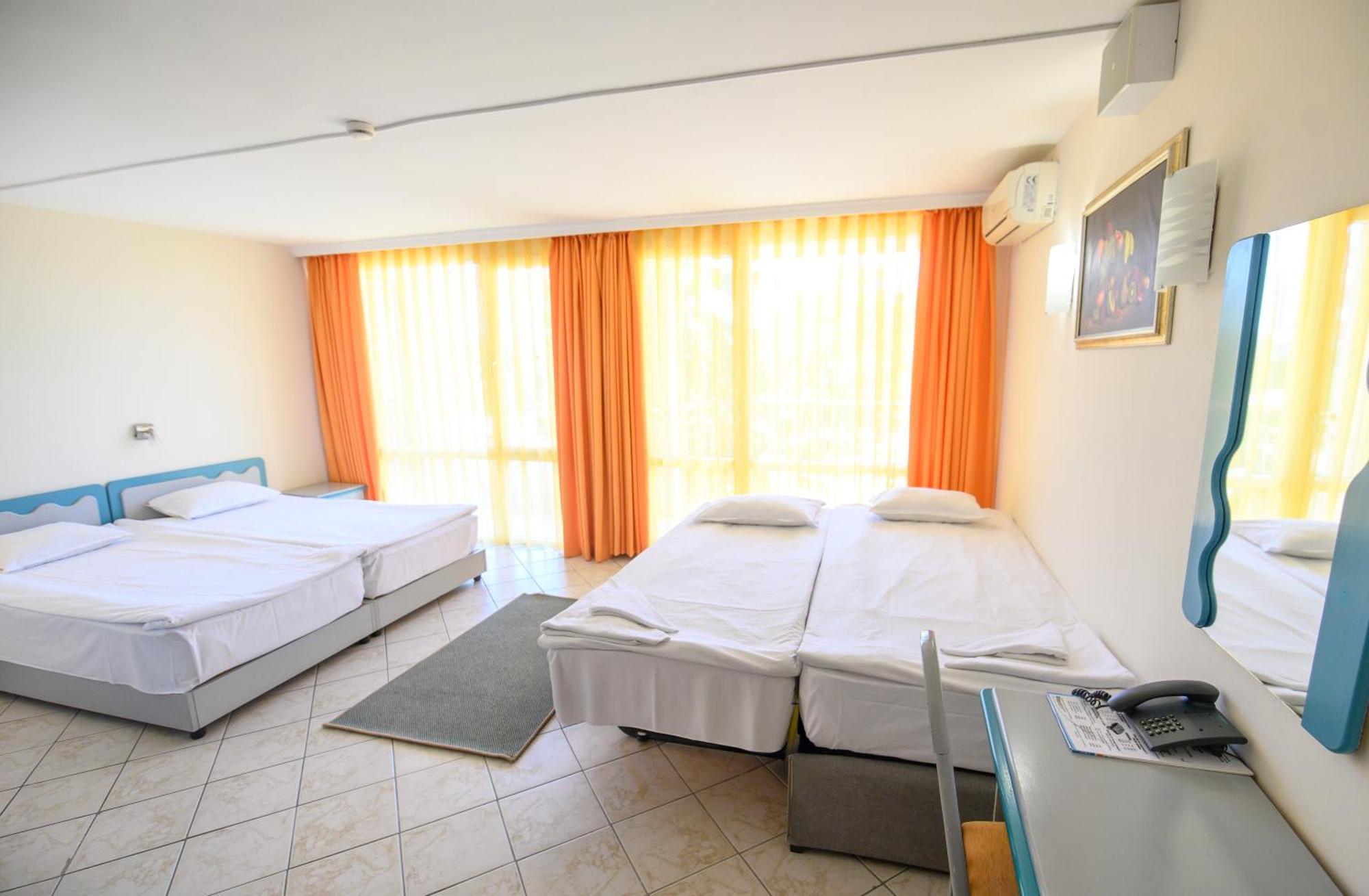 Hotel Iskar & Aquapark 3*